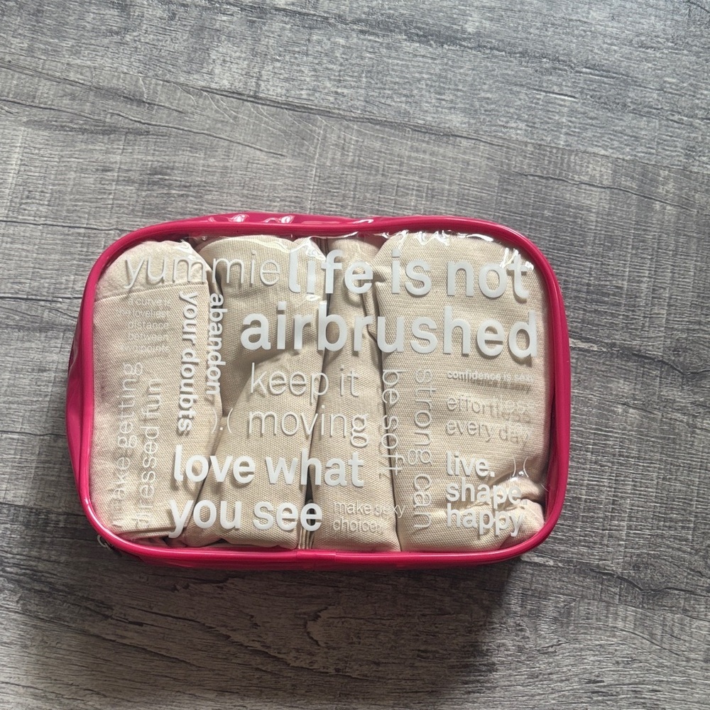 Yummie‎ Seamless Wardrobe Essentials 5-piece Set